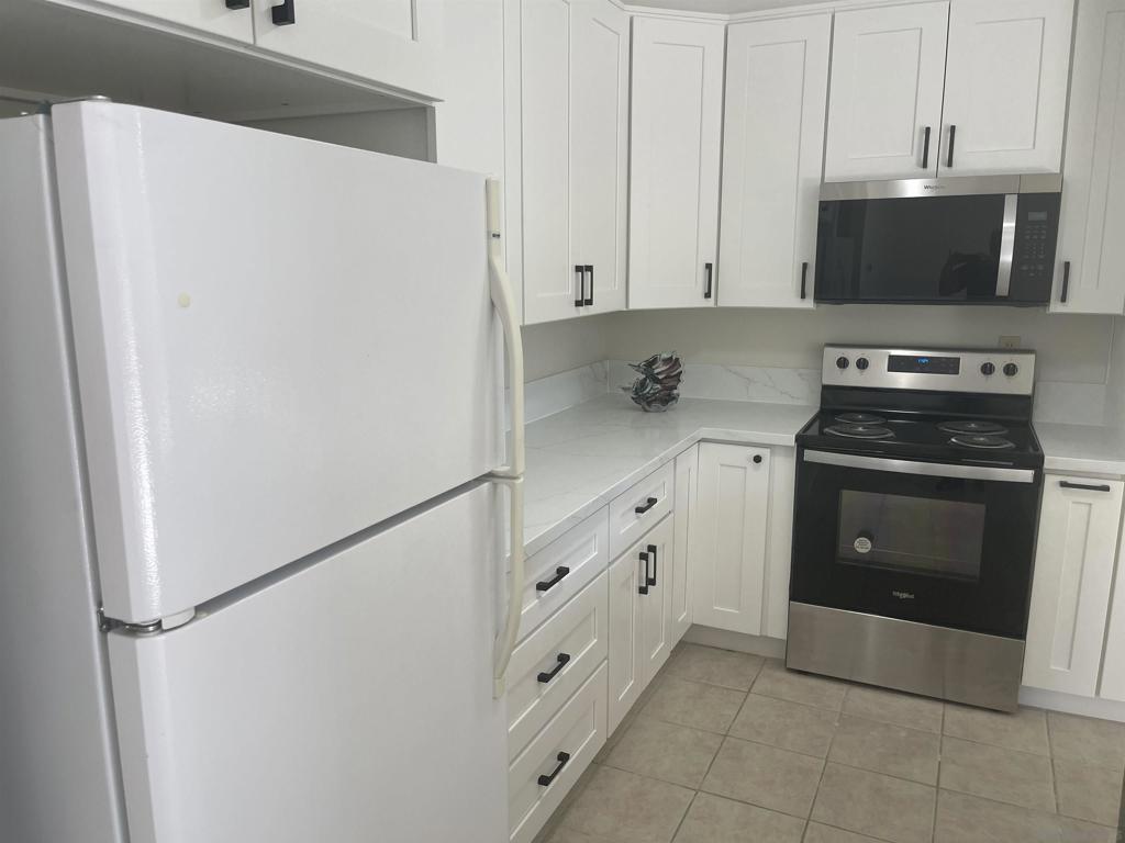 450 W Vermont 1803