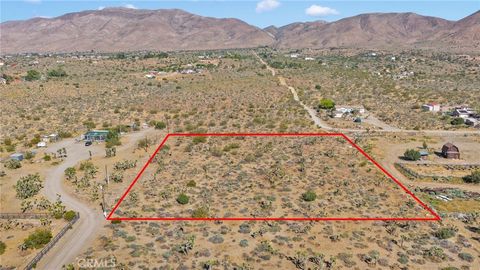 Photo of 3 Lamprey Road, Apple Valley, CA 92308 (MLS # HD26075809)