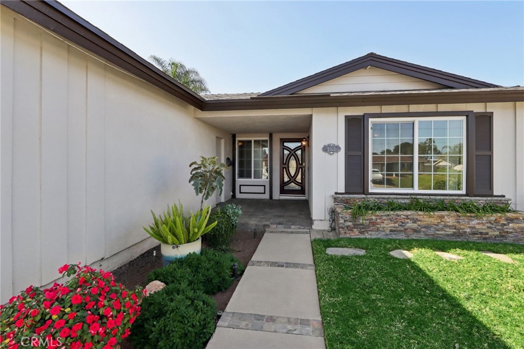 2322 Avenida Del Vista