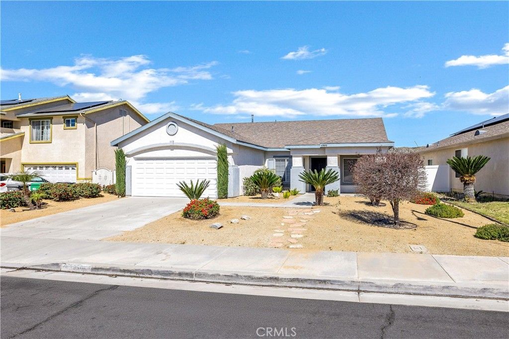Photo of 43850 Tiber St, Hemet, CA 92544 (MLS # SW26050587)