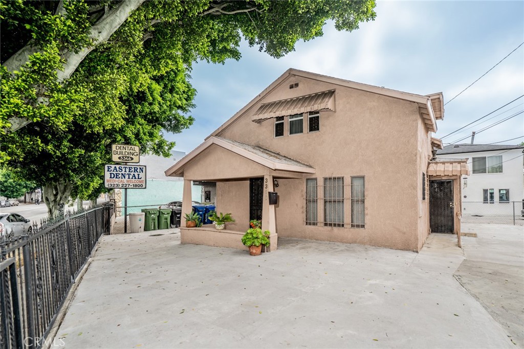 3340 N Eastern