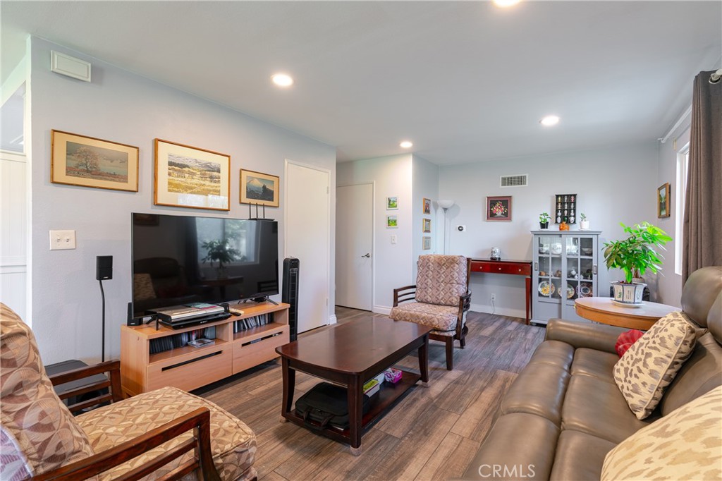 301 Ridge Terrace Lane