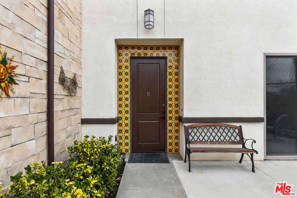 15812 Santa Ana Avenue 1