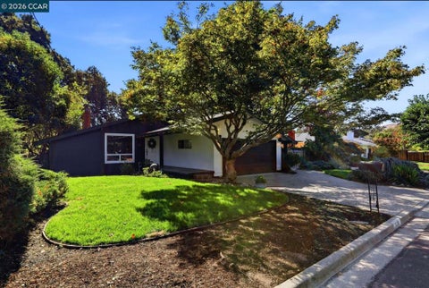 Photo of 1198 Vacation Dr DR, Lafayette, CA 94549 (MLS # 41150708)