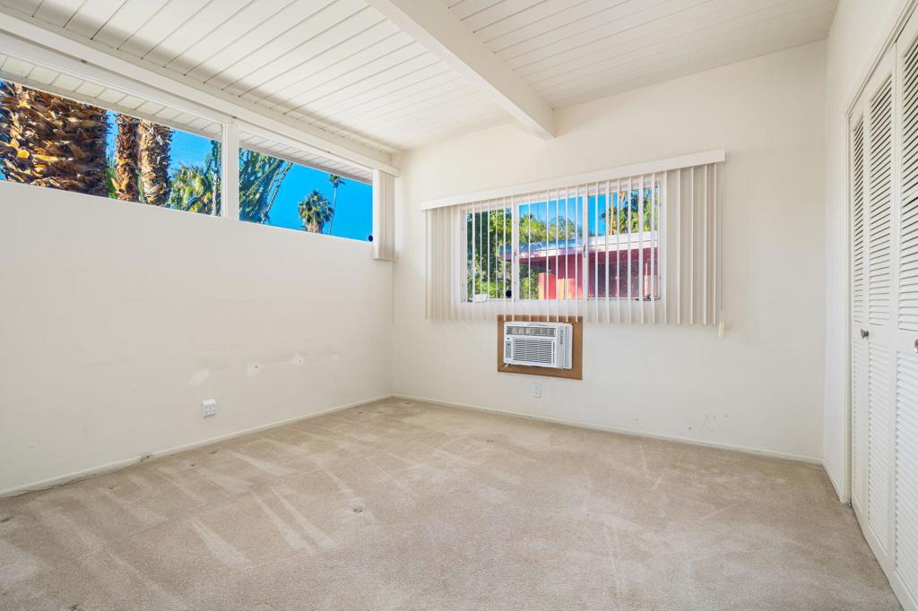 Little Beverly Hills - Residential