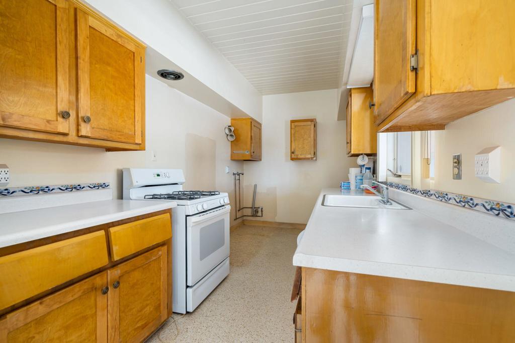 Little Beverly Hills - Residential