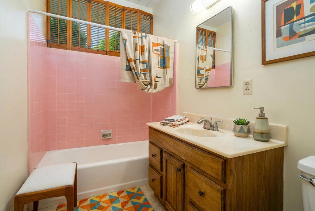 Little Beverly Hills - Residential