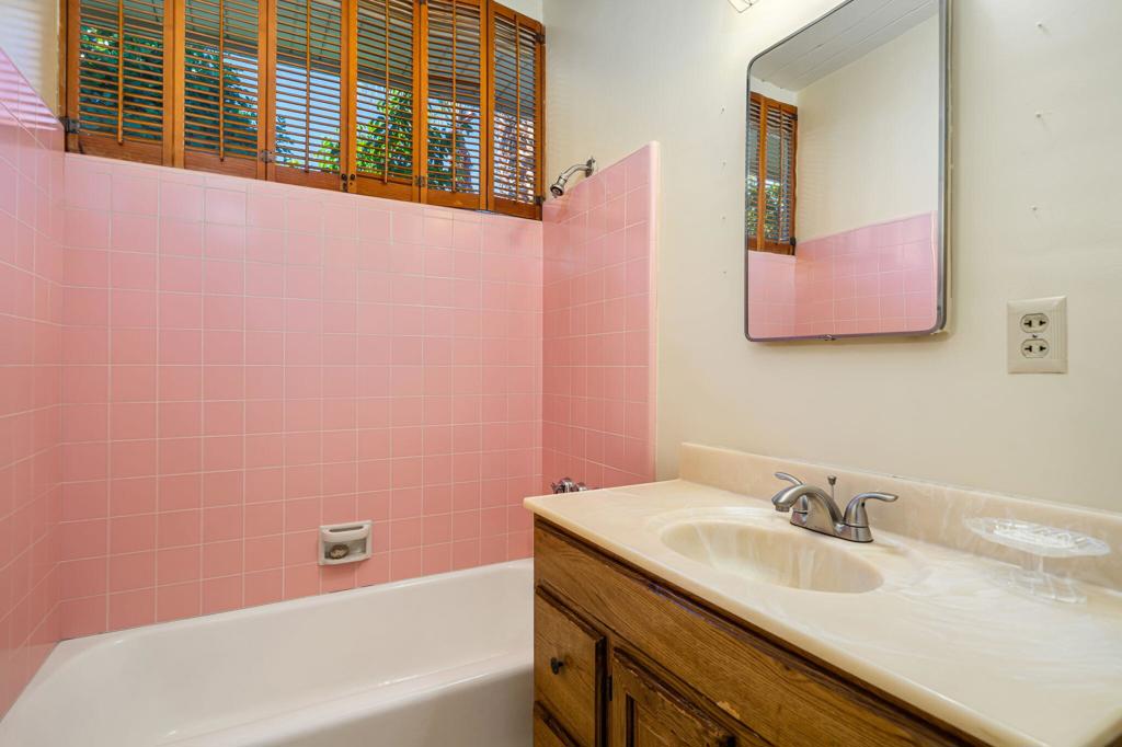 Little Beverly Hills - Residential