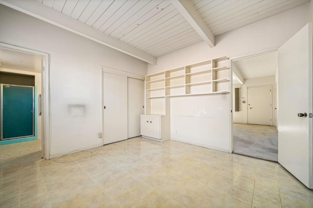 Little Beverly Hills - Residential