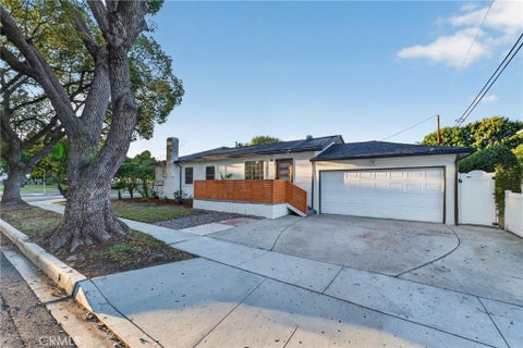Photo of 5103 Peabody Street, Long Beach, CA 90808 (MLS # WS26212006)
