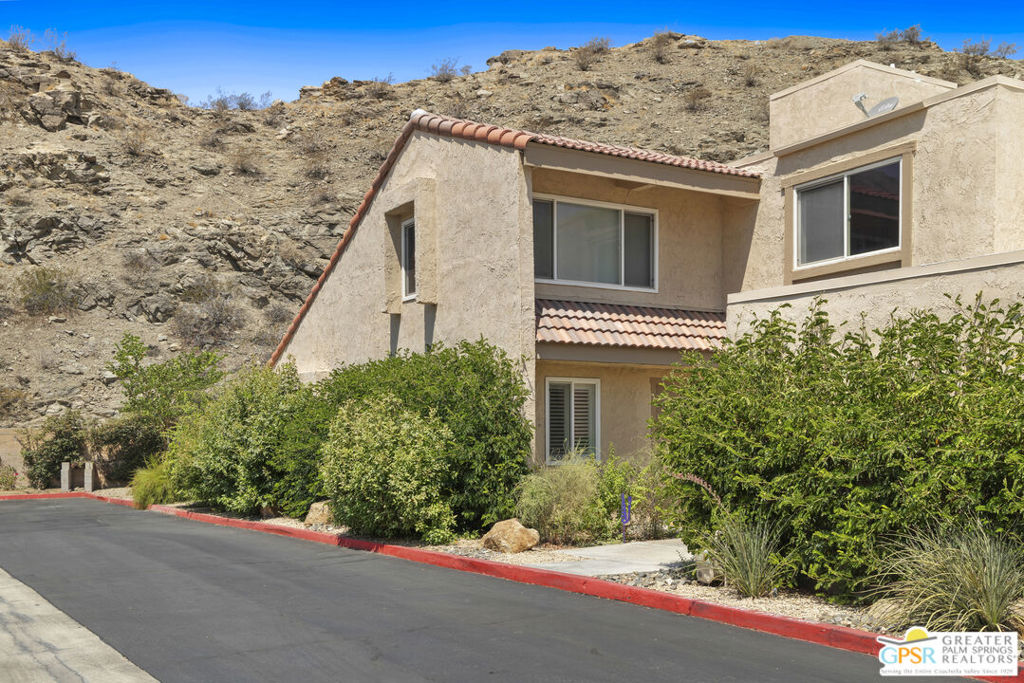 Small Mountain - Residential