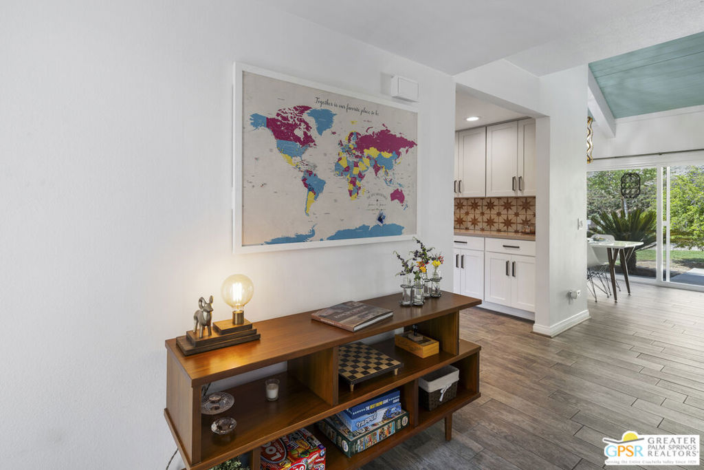 Small Mountain - Residential