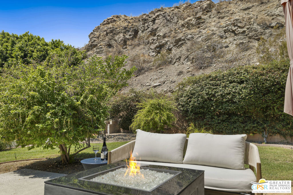 Small Mountain - Residential
