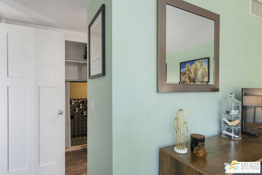 Small Mountain - Residential