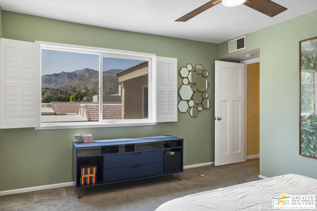 Small Mountain - Residential
