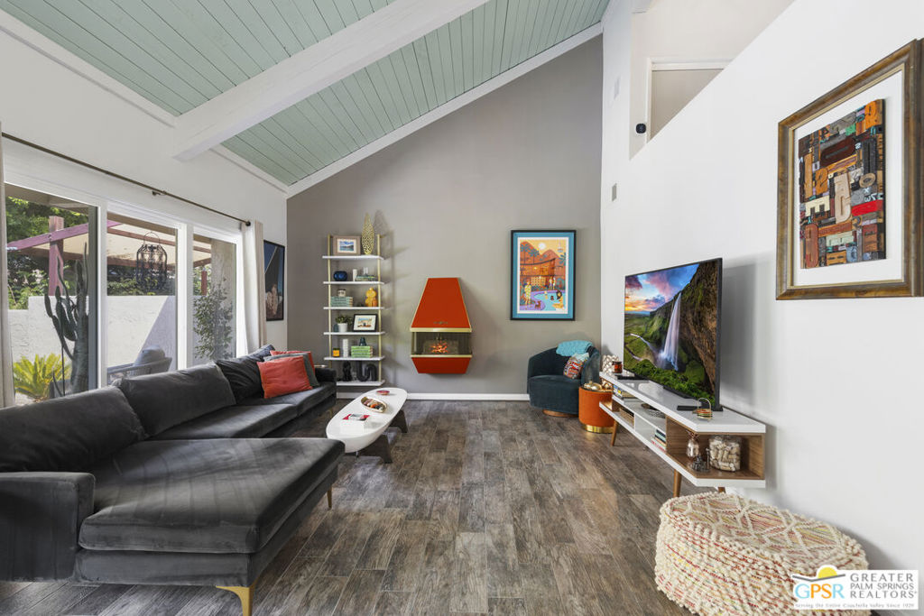 Small Mountain - Residential