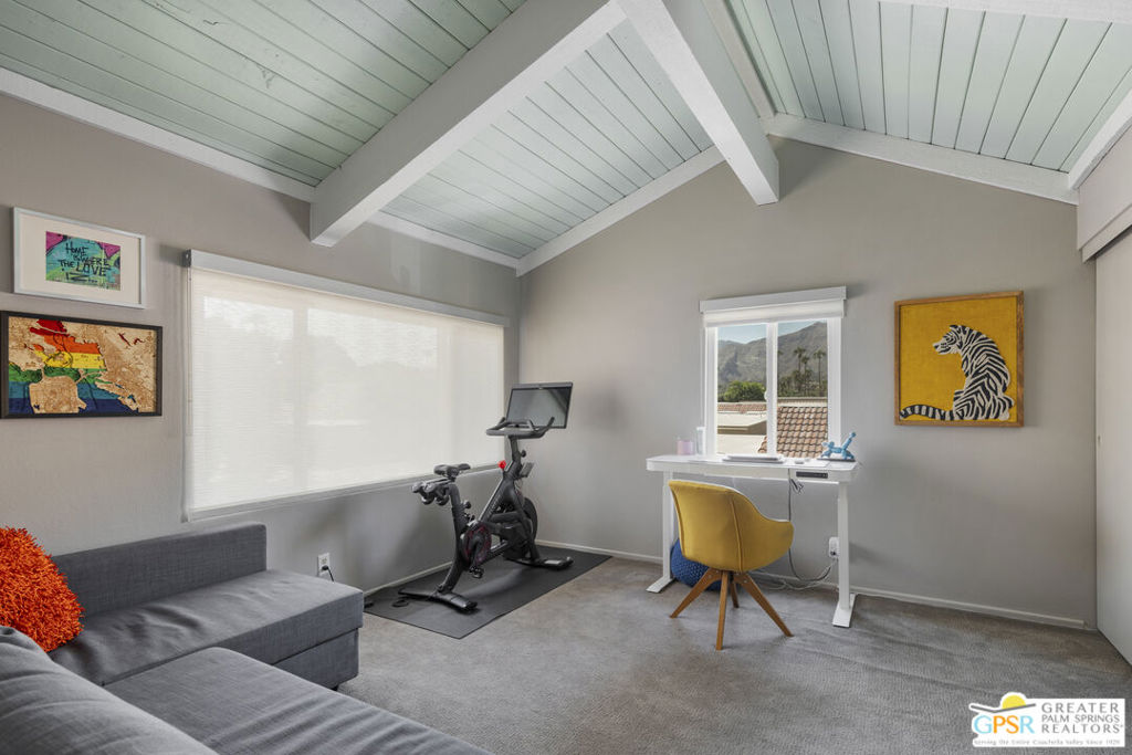 Small Mountain - Residential