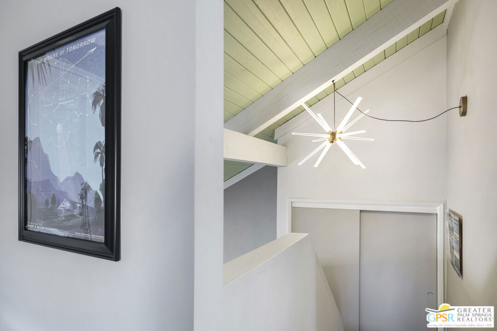 Small Mountain - Residential