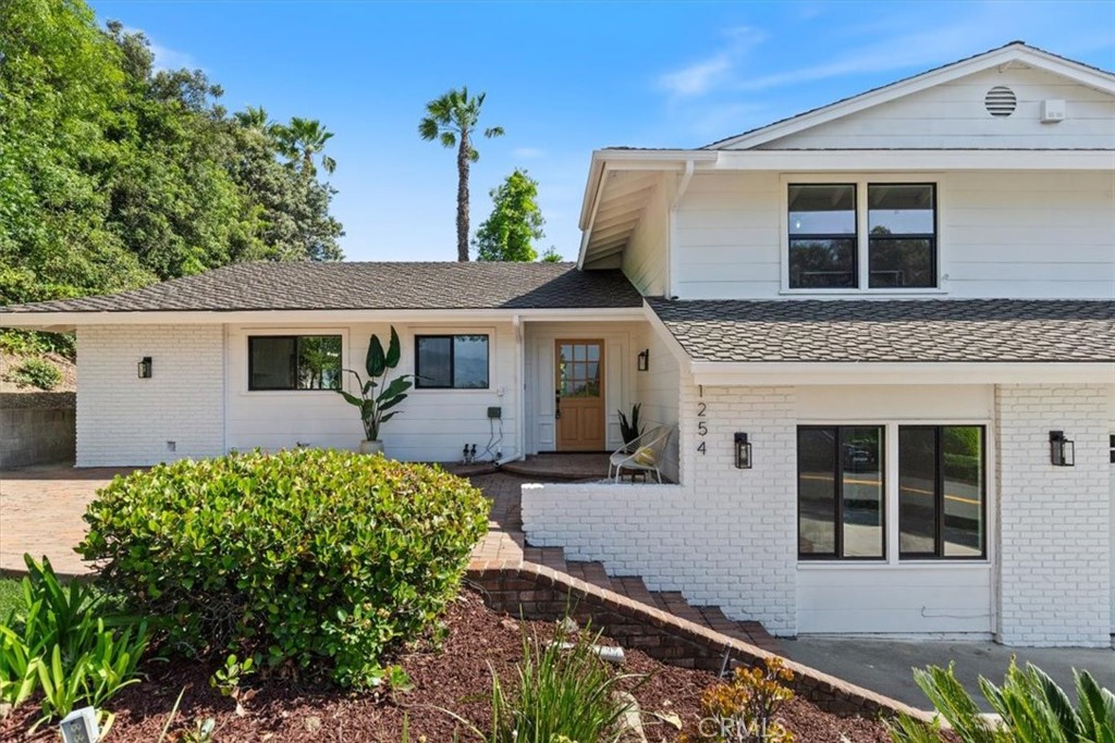 1254 Camino Del Sur