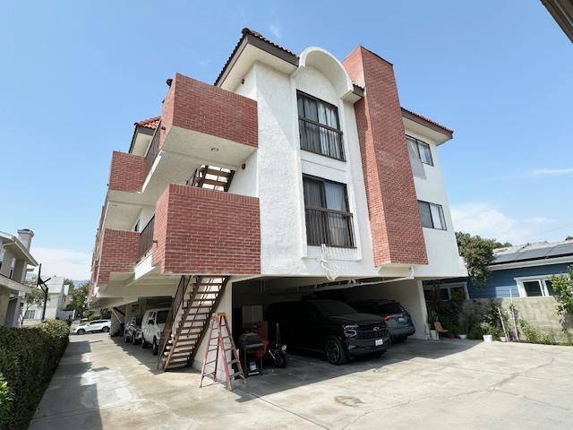 522 Raleigh Street