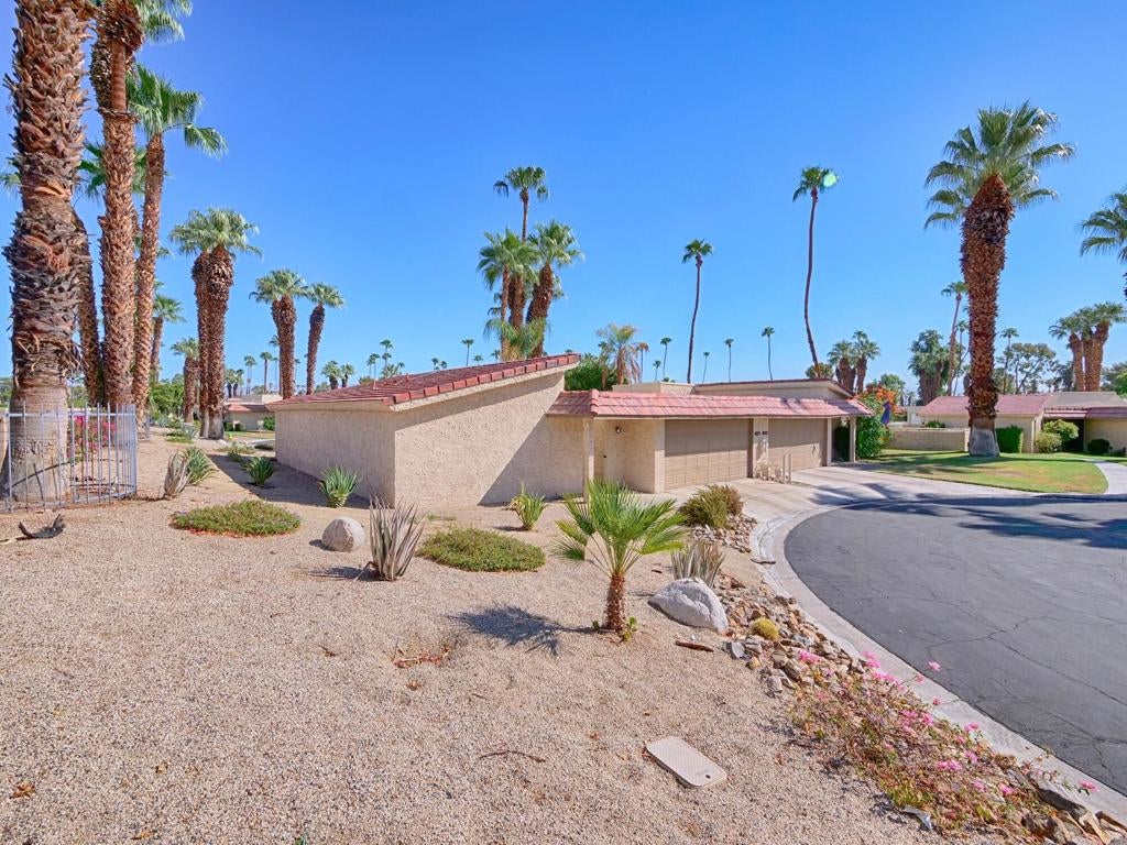 68512 Calle Alcazar
