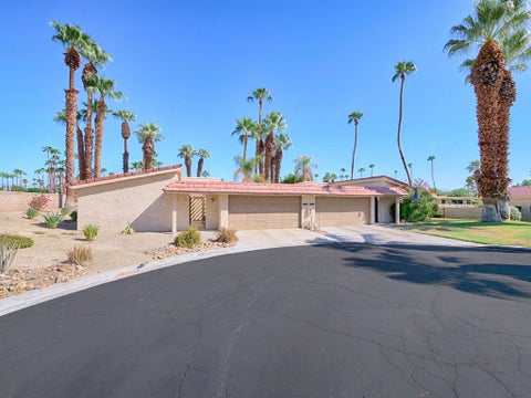 Photo of 68512 Calle Alcazar, Cathedral City, CA 92234 (MLS # 219153012PS)