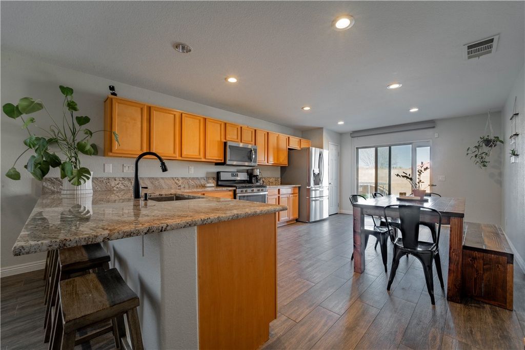 Photo of 3033 De Flores, Lancaster, CA 93535 (MLS # SR26011043)