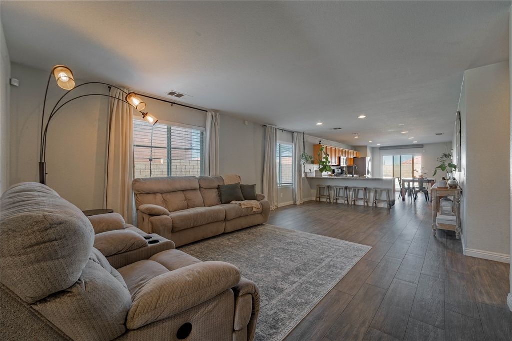 Photo of 3033 De Flores, Lancaster, CA 93535 (MLS # SR26011043)