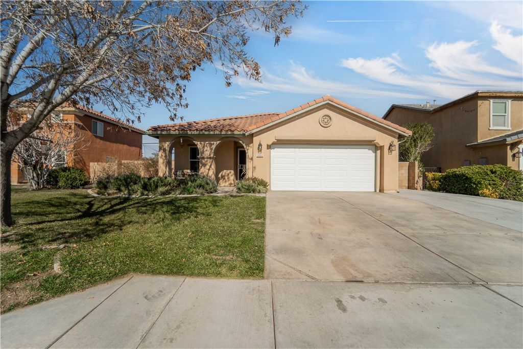 Photo of 3033 De Flores, Lancaster, CA 93535 (MLS # SR26011043)