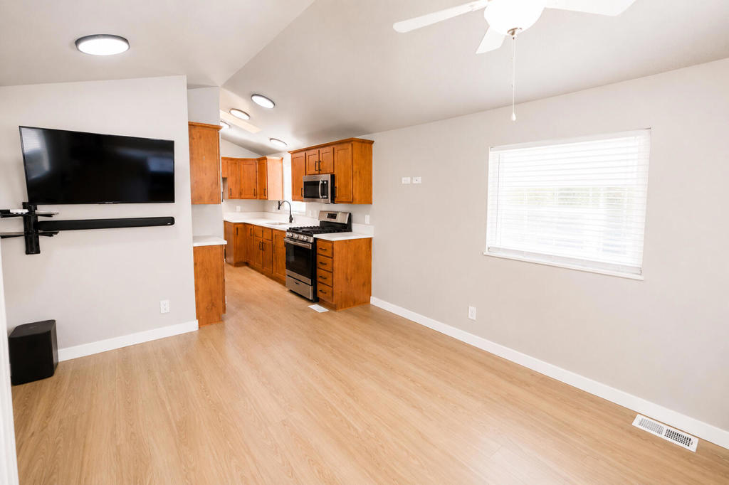 69333 E Palm Canyon Drive 77