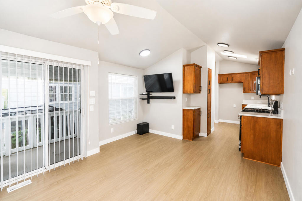 69333 E Palm Canyon Drive 77