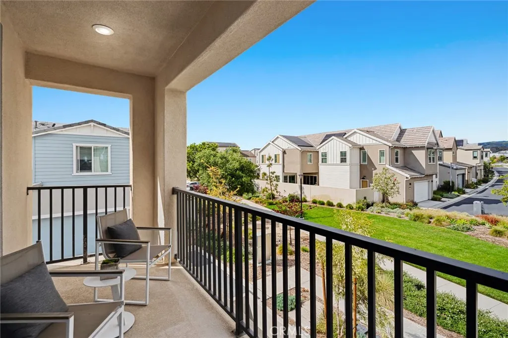 Irvine, California 92618, United States, 4 Bedrooms Bedrooms, ,4 BathroomsBathrooms,Residential,Active,207712