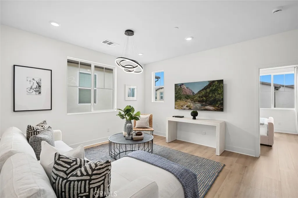 Irvine, California 92618, United States, 4 Bedrooms Bedrooms, ,4 BathroomsBathrooms,Residential,Active,207712