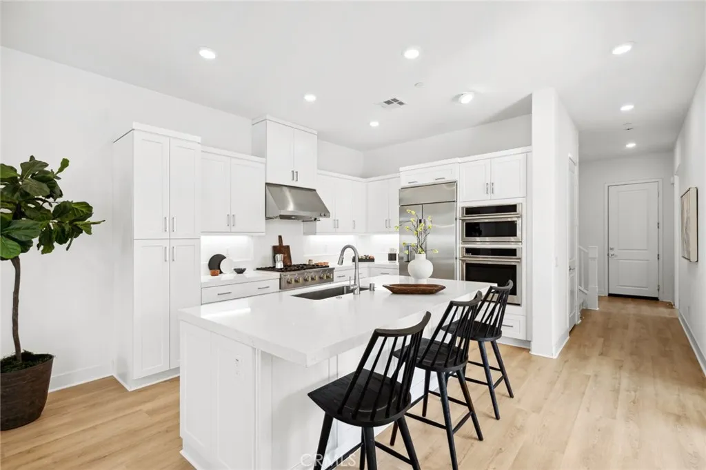 Irvine, California 92618, United States, 4 Bedrooms Bedrooms, ,4 BathroomsBathrooms,Residential,Active,207712