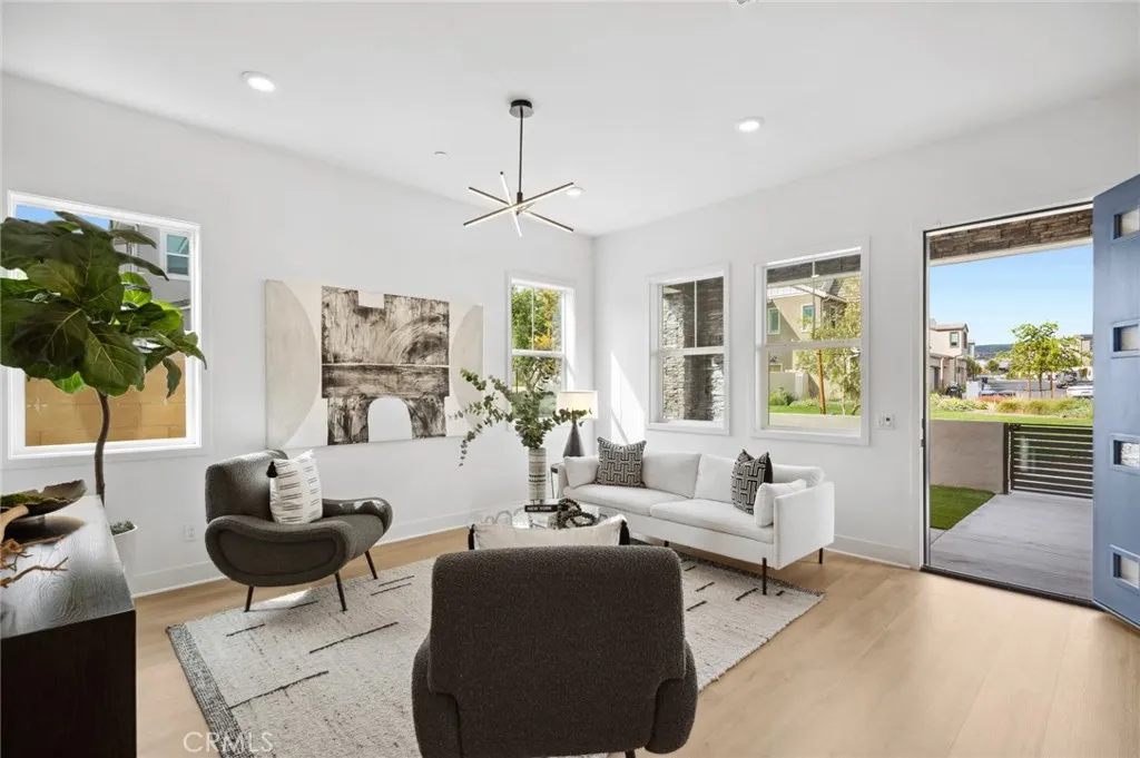 Irvine, California 92618, United States, 4 Bedrooms Bedrooms, ,4 BathroomsBathrooms,Residential,Active,207712