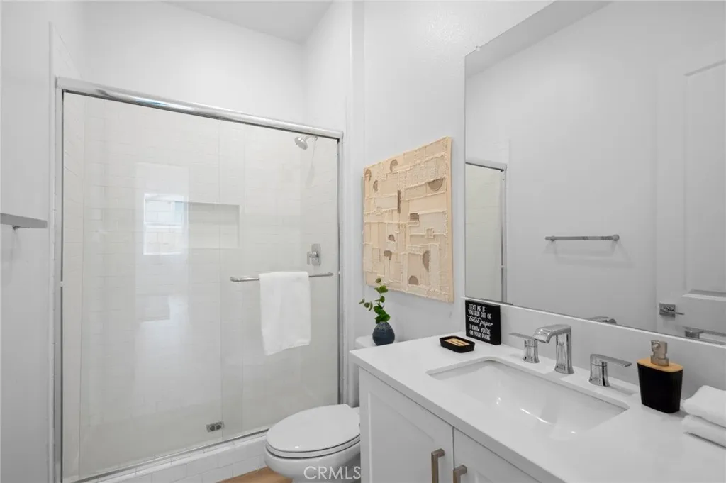 Irvine, California 92618, United States, 4 Bedrooms Bedrooms, ,4 BathroomsBathrooms,Residential,Active,207712