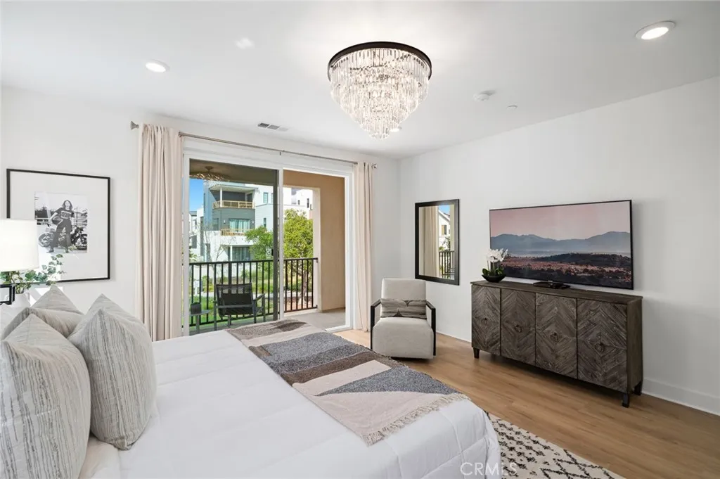 Irvine, California 92618, United States, 4 Bedrooms Bedrooms, ,4 BathroomsBathrooms,Residential,Active,207712