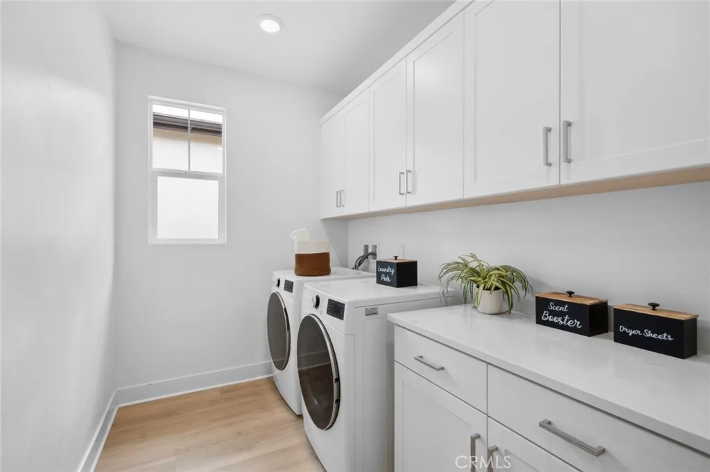 Irvine, California 92618, United States, 4 Bedrooms Bedrooms, ,4 BathroomsBathrooms,Residential,Active,207712