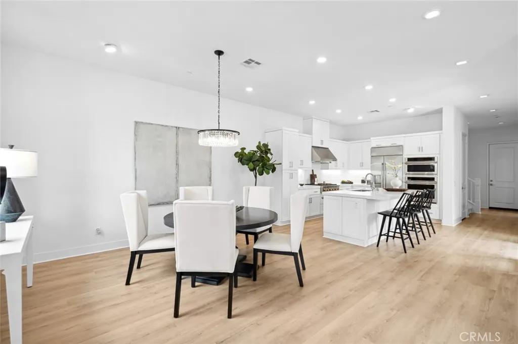 Irvine, California 92618, United States, 4 Bedrooms Bedrooms, ,4 BathroomsBathrooms,Residential,Active,207712