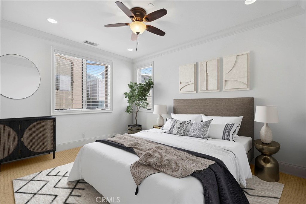 Corona del Mar South of PCH (CDMS) - Residential Lease