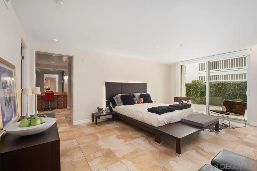 La Jolla, California 92037, United States, 3 Bedrooms Bedrooms, ,3 BathroomsBathrooms,Residential,Active,214940