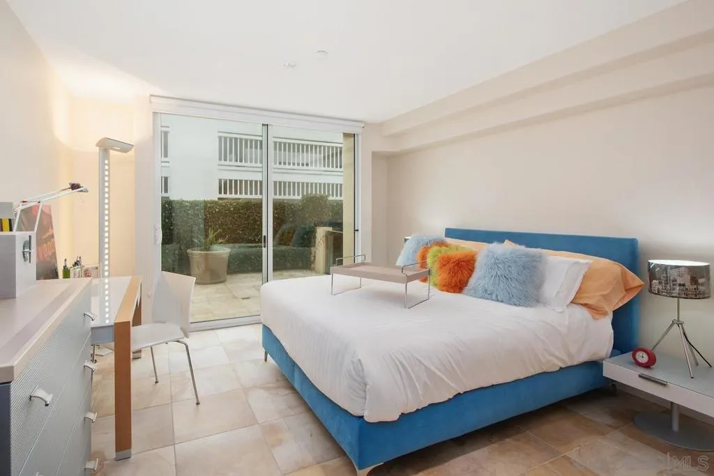 La Jolla, California 92037, United States, 3 Bedrooms Bedrooms, ,3 BathroomsBathrooms,Residential,Active,214940