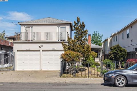 Photo of 21032 Baker Rd Rd, Castro Valley, CA 94546 (MLS # 41116036)