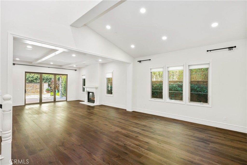 Photo of 22 Shadybend, Irvine, CA 92602 (MLS # TR26054568)