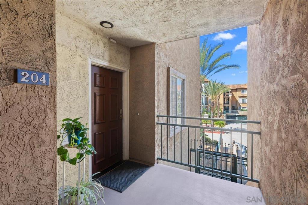 2150 Camino de la Reina 4204