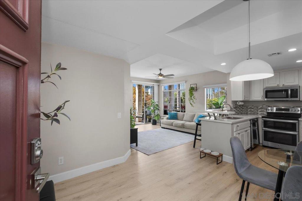 2150 Camino de la Reina 4204