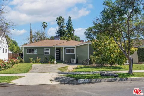 Photo of 7020 Oakdale Avenue, Winnetka, CA 91306 (MLS # 26667219)