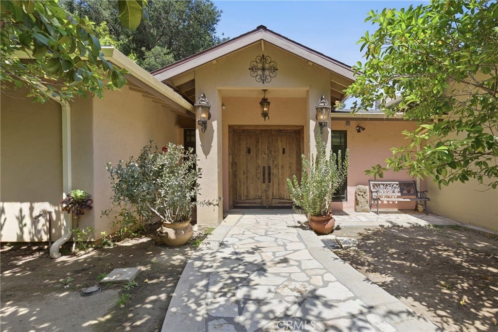 4908 Calvin Avenue