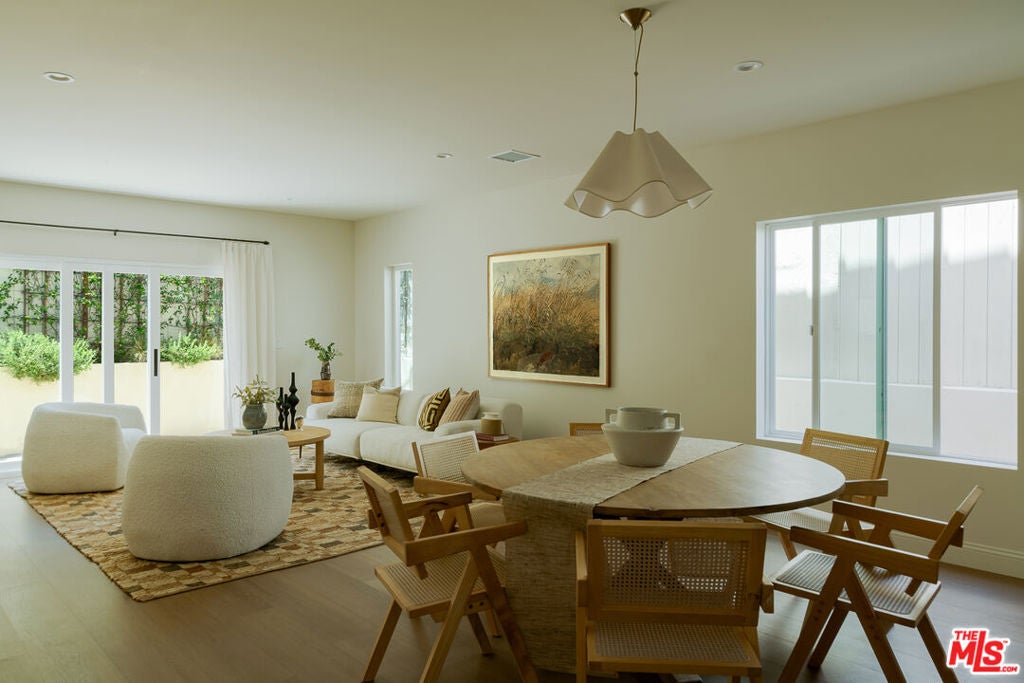 931 1/2 S Sycamore Avenue, Los Angeles CA 90036