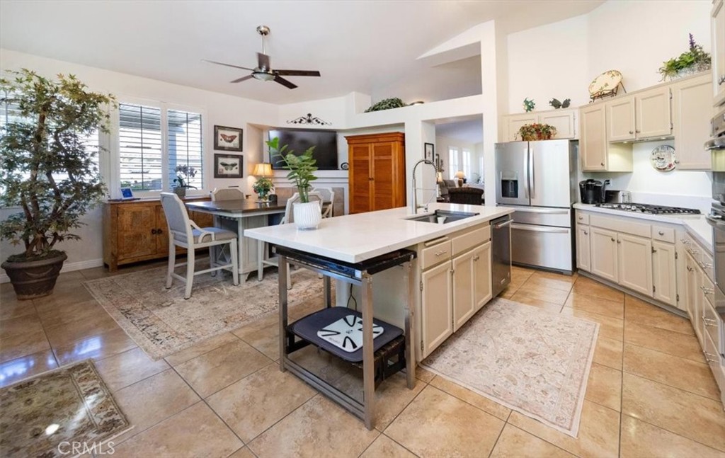 40494 Calle Lampara